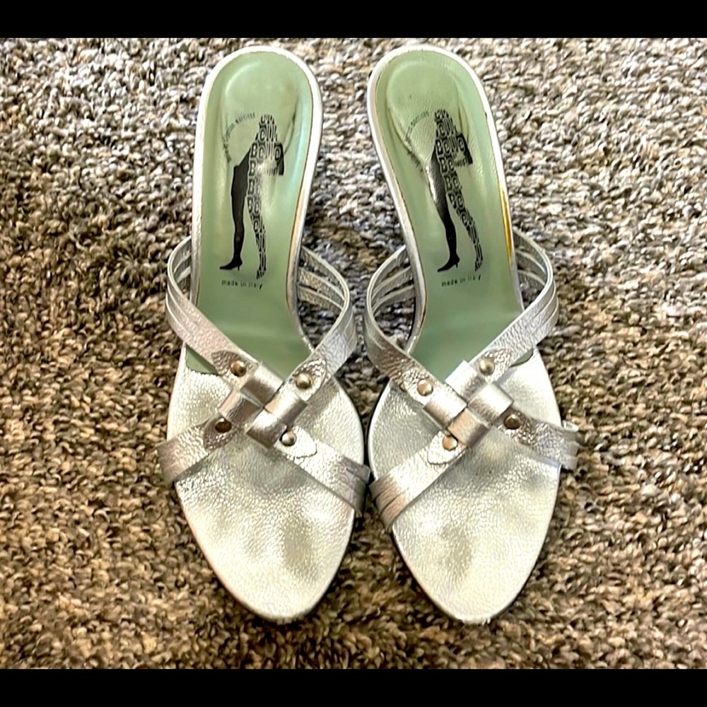 Belle by Sigerson Morrison Womens Leatger Silver Heels in Size 9.5B
